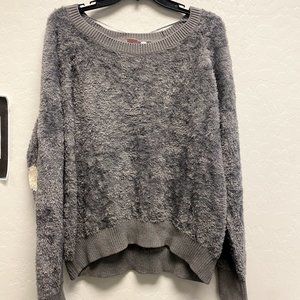 Make + Model Women's Gray Heart Long-sleeve size XL